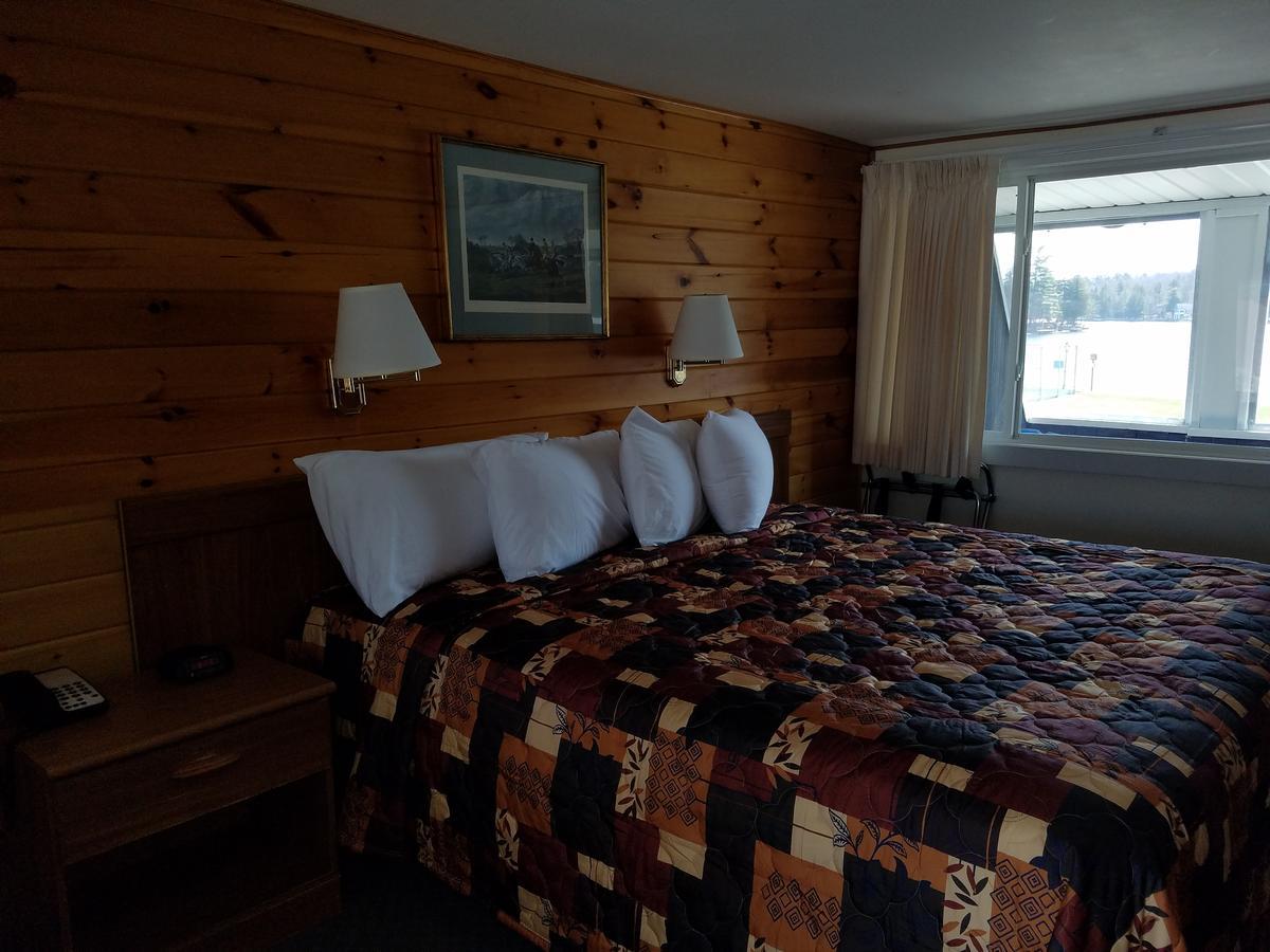 Clark'S Beach Motel Old Forge Extérieur photo