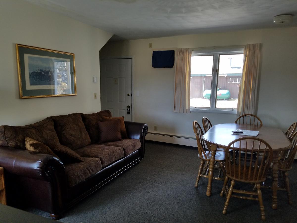 Clark'S Beach Motel Old Forge Extérieur photo