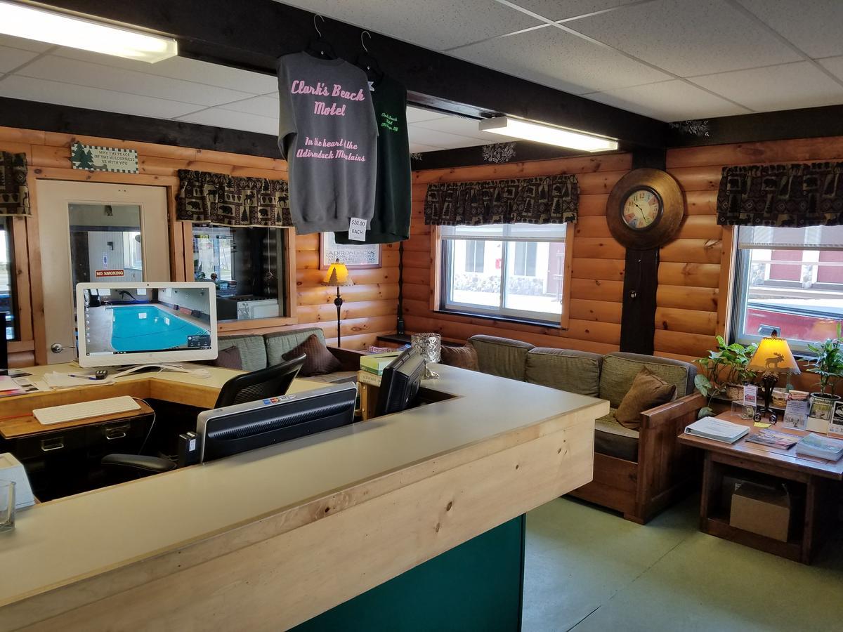 Clark'S Beach Motel Old Forge Extérieur photo