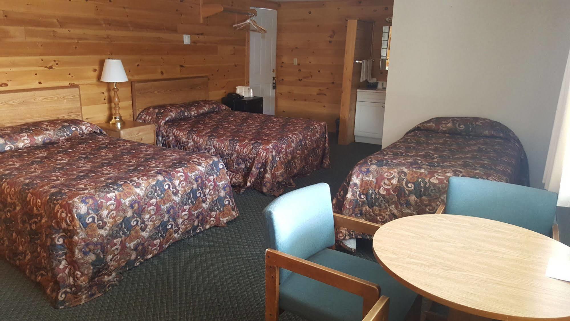 Clark'S Beach Motel Old Forge Extérieur photo