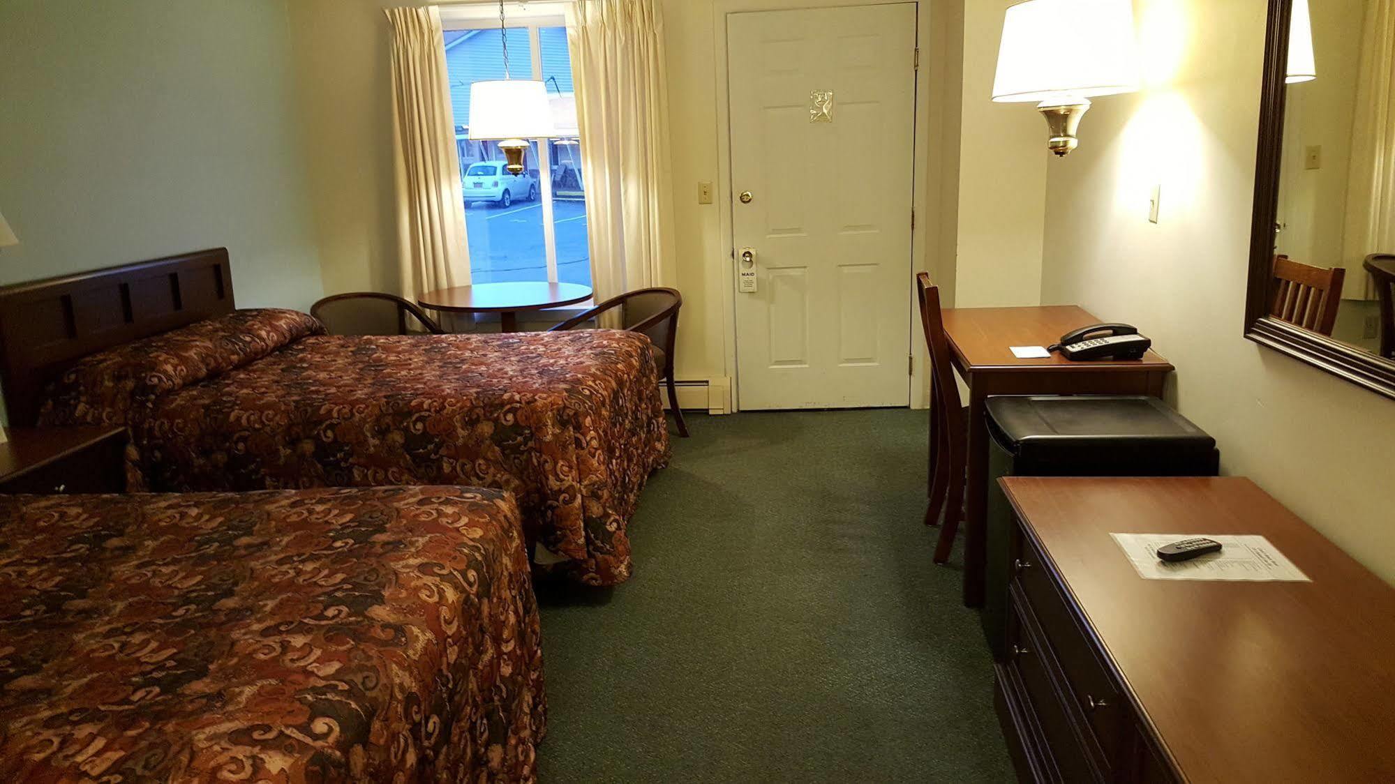 Clark'S Beach Motel Old Forge Extérieur photo