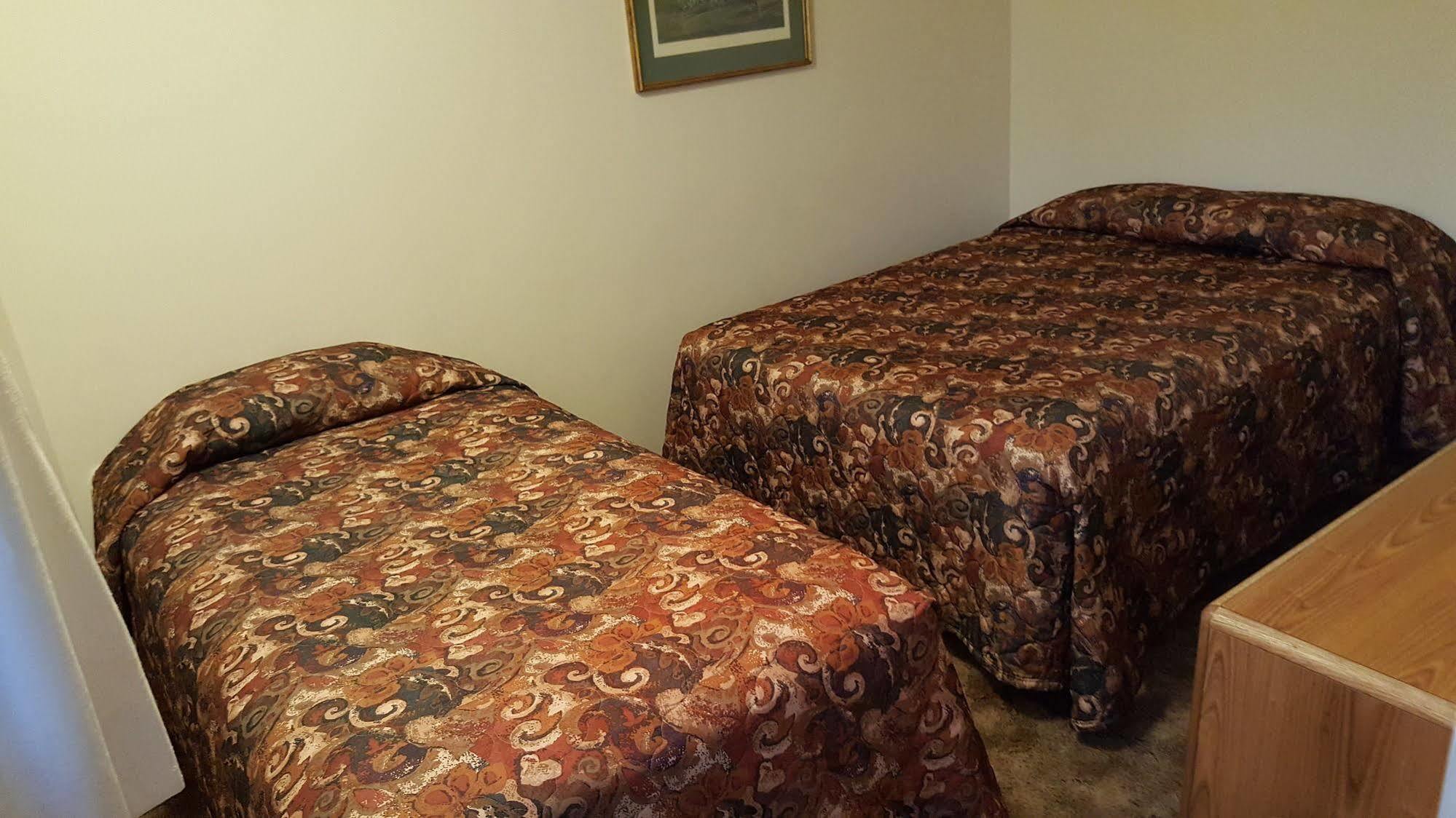 Clark'S Beach Motel Old Forge Extérieur photo